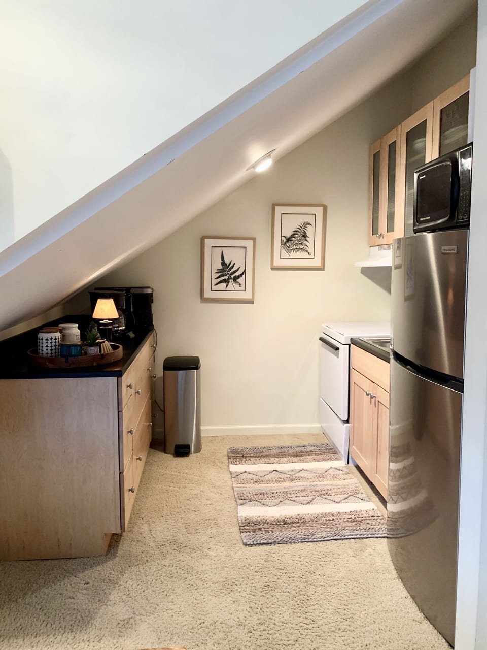 Cool kitchen has everything you need to cook and dine! 