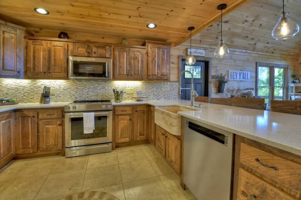 Fully stocked kitchen