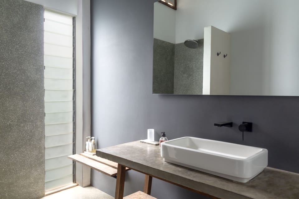 Bathroom shower