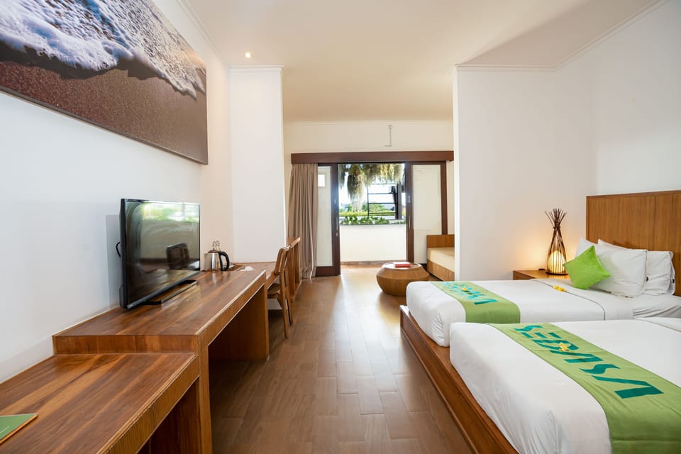 Superior Room (Superior Veranda) | Minibar, in-room safe, desk, rollaway beds