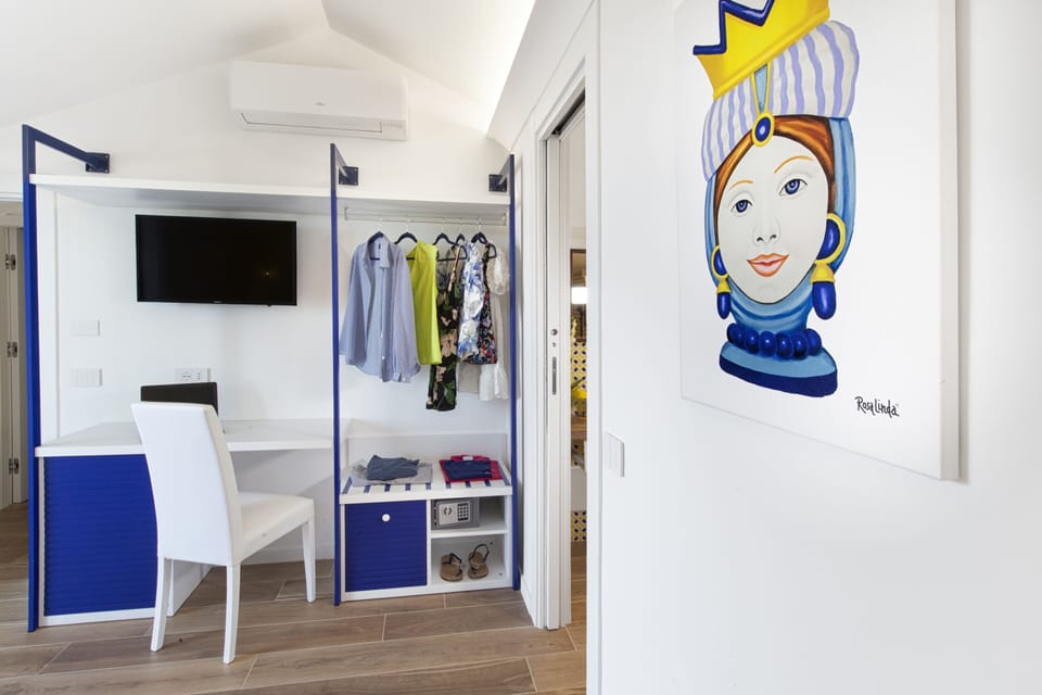 Minibar, in-room safe, desk, cribs/infant beds