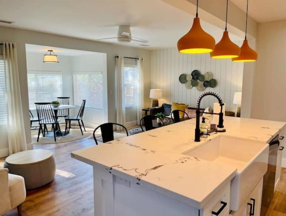 Open floorplan ideal for group socializing