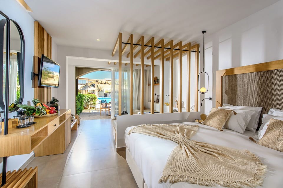 Family Room | In-room safe, free WiFi, bed sheets