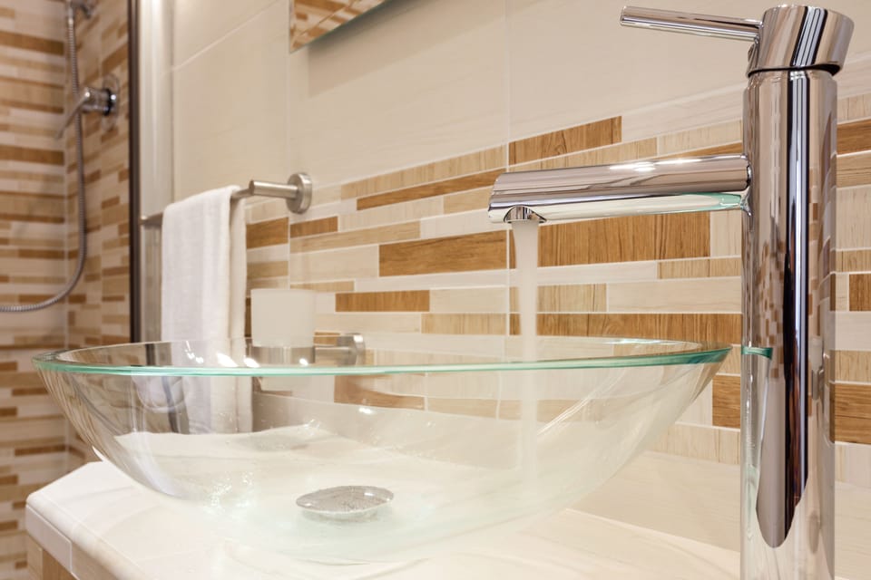 Bathroom sink