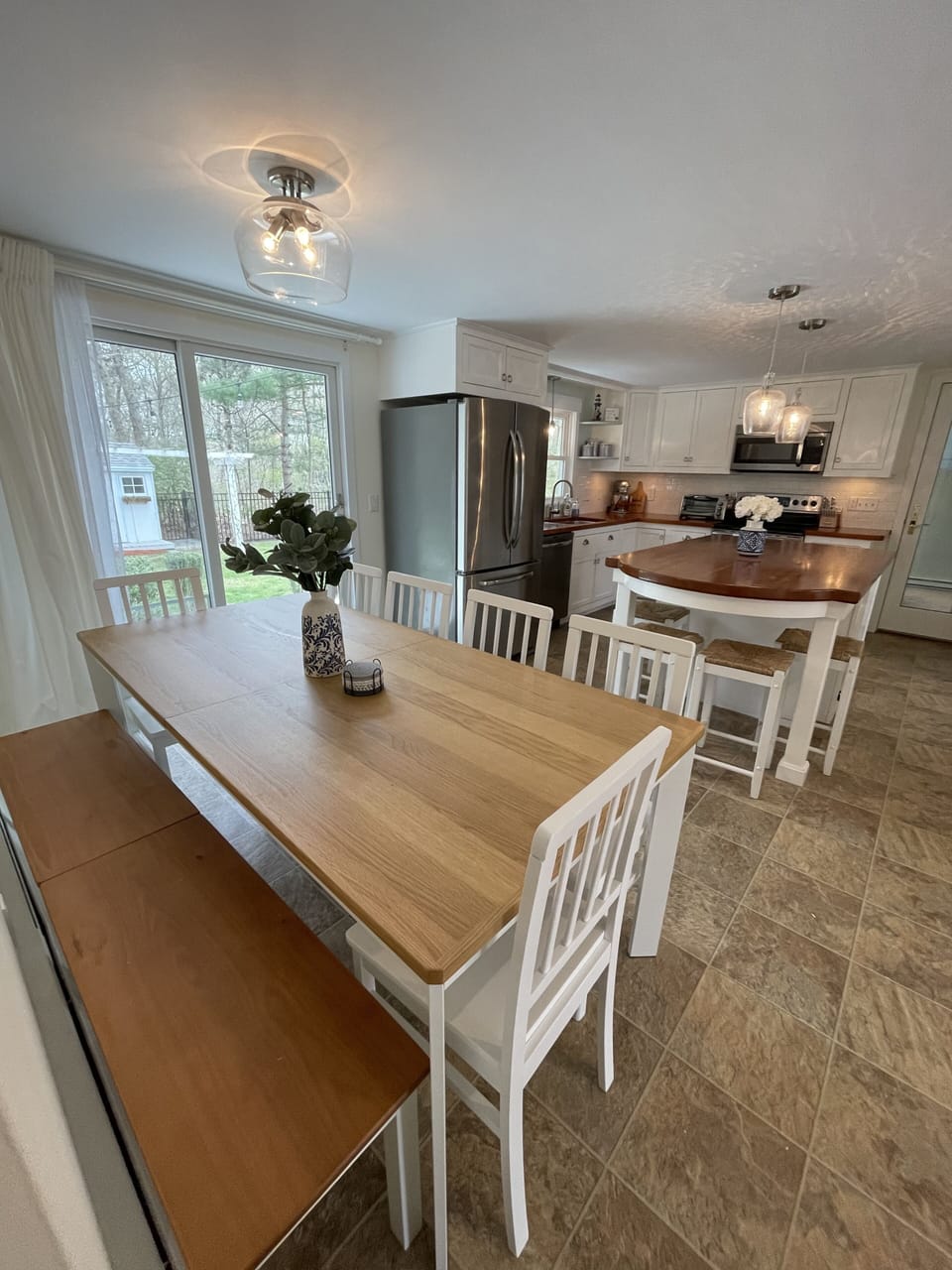 Kitchen/dining space.