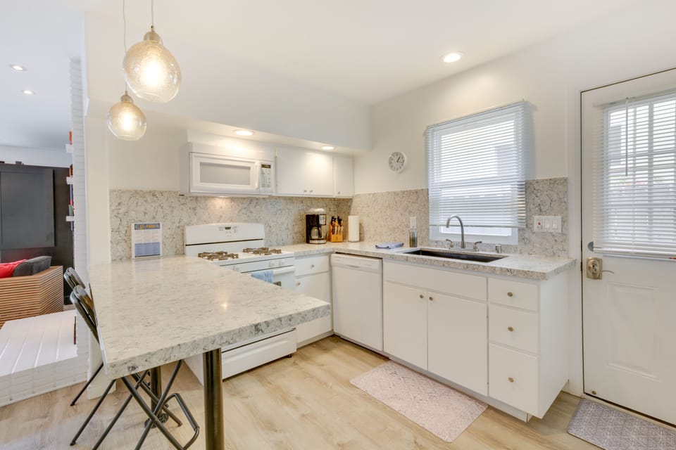 Kitchen | Dishwasher | Coffee Maker