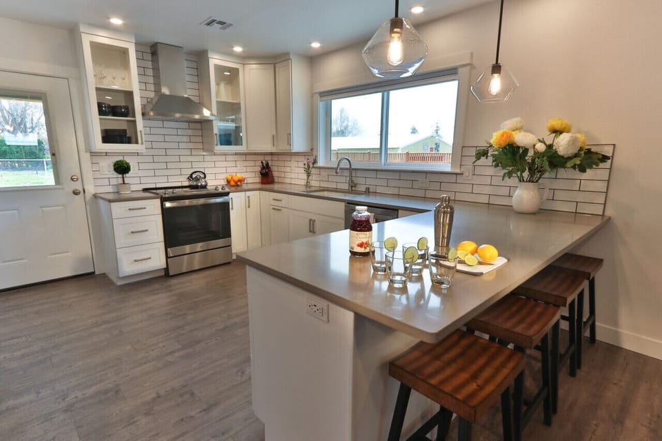 Barstools to stay connected