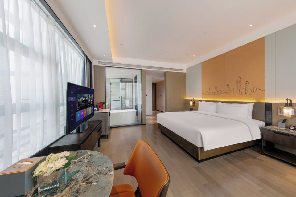 Executive Single Room | Premium bedding, minibar (free items), desk, soundproofing