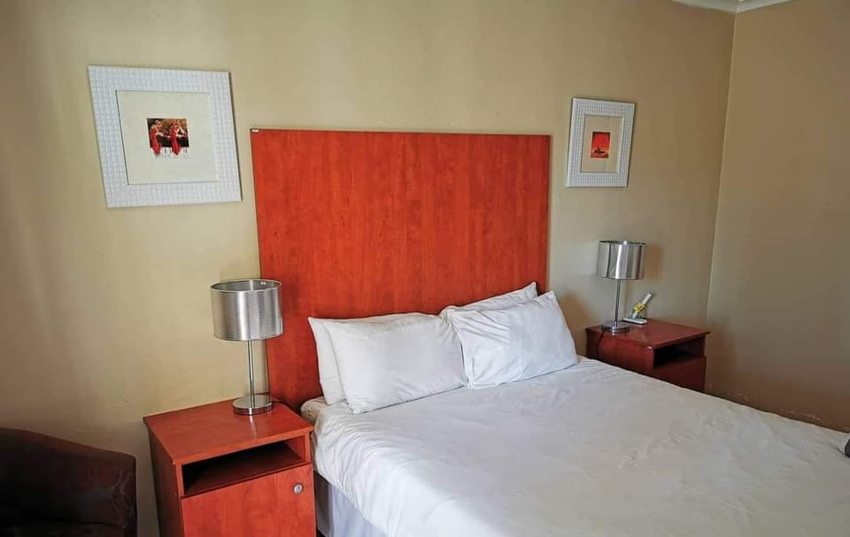 Comfort Double Room | Premium bedding, individually decorated, individually furnished, desk
