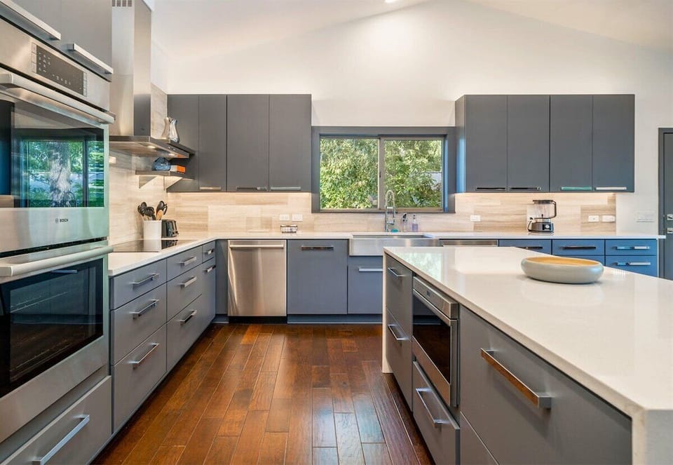 Modern Chef's Kitchen with Stainless Steel Appliances