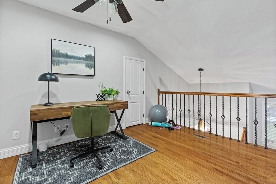 Dedicated work area, with fiber internet @ 300mbps.   