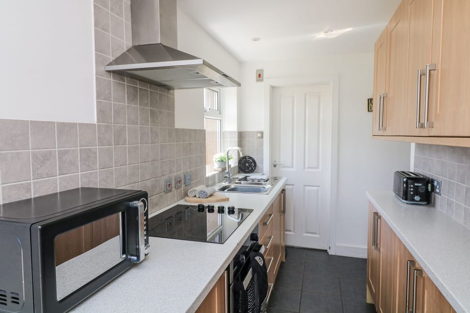 Cottage | Private kitchen | Cookware/dishes/utensils