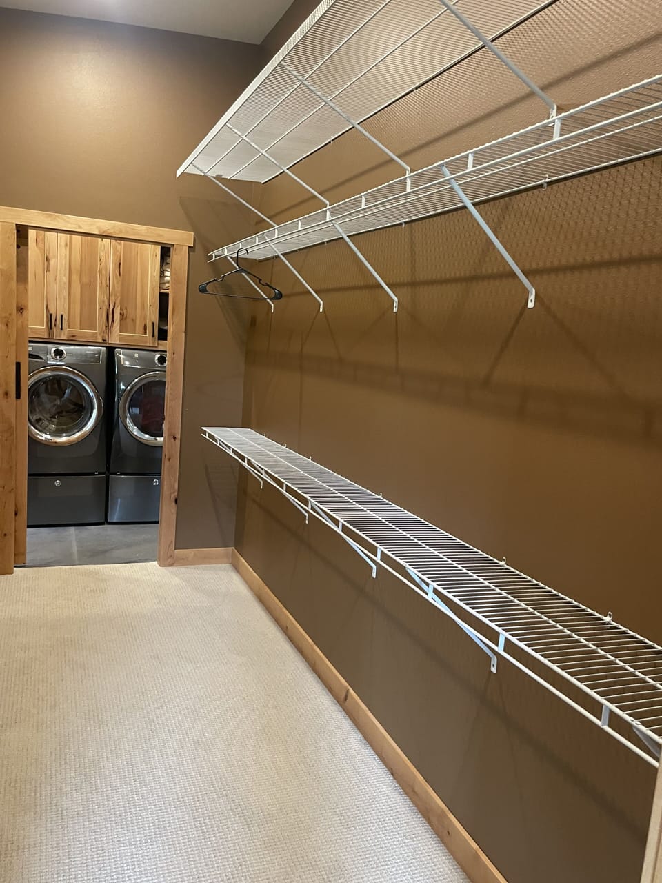 Queen Closet 