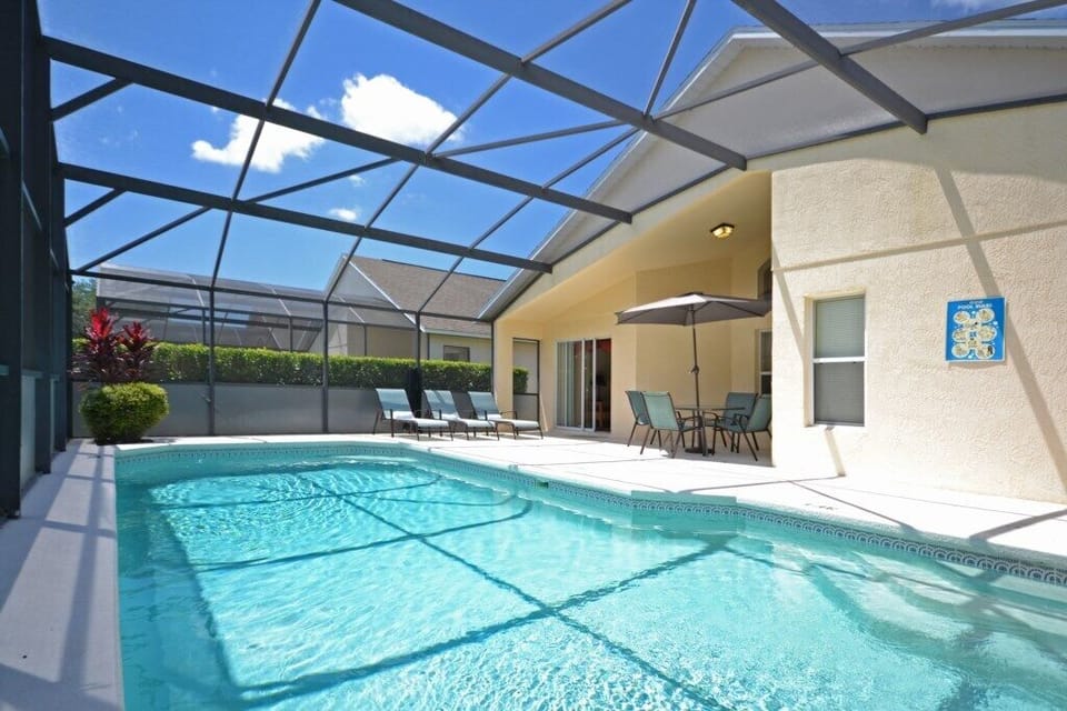 26-pool.jpg