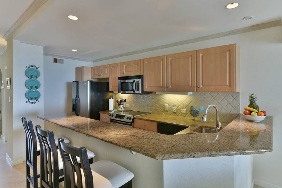 Spacious and fully equipped Kitchen