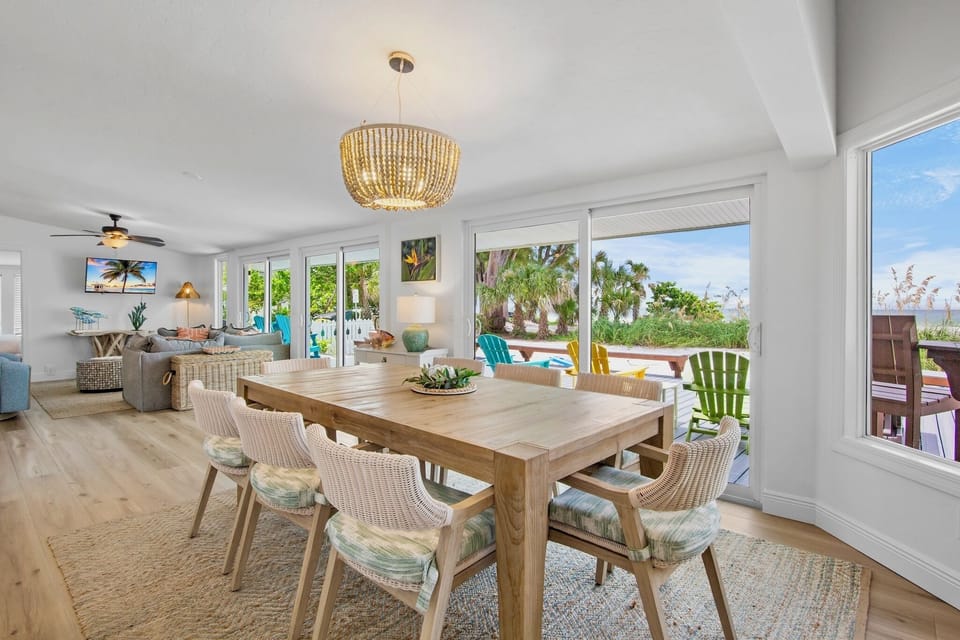 Dining Area - First Floor