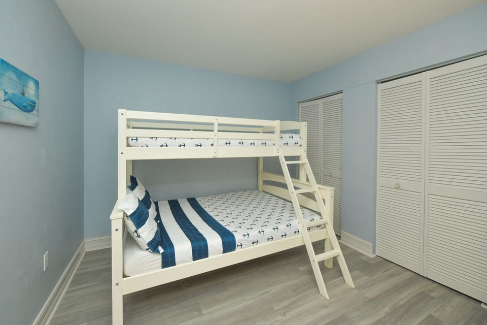 Second Bedroom - Twin over Full