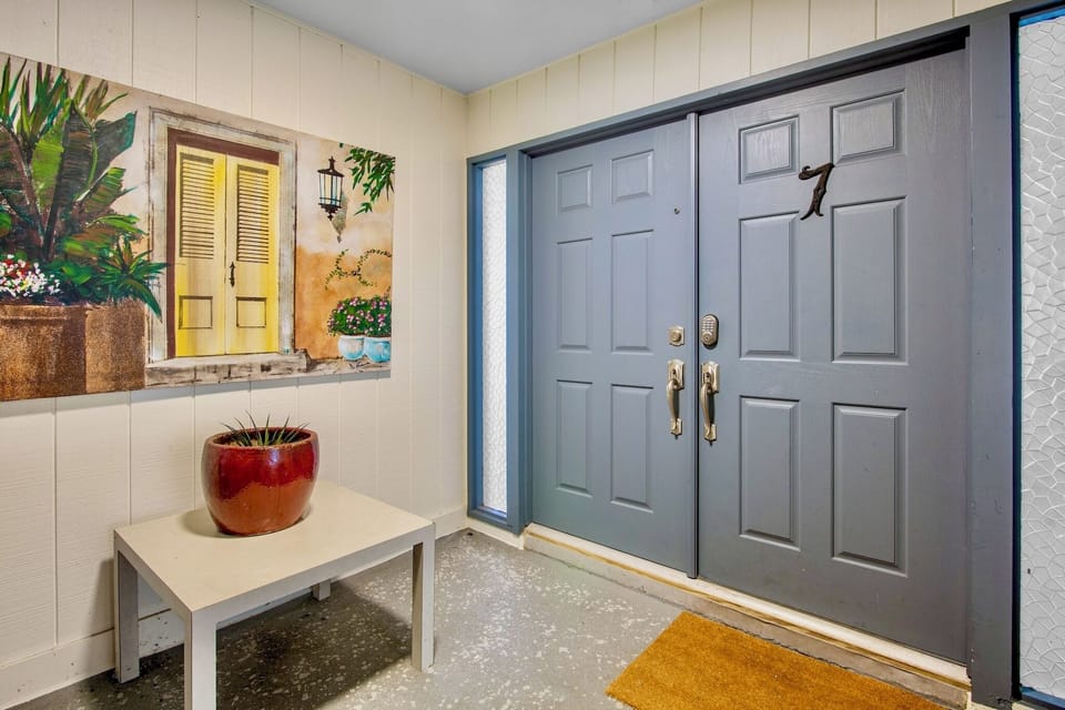 Welcoming entrance