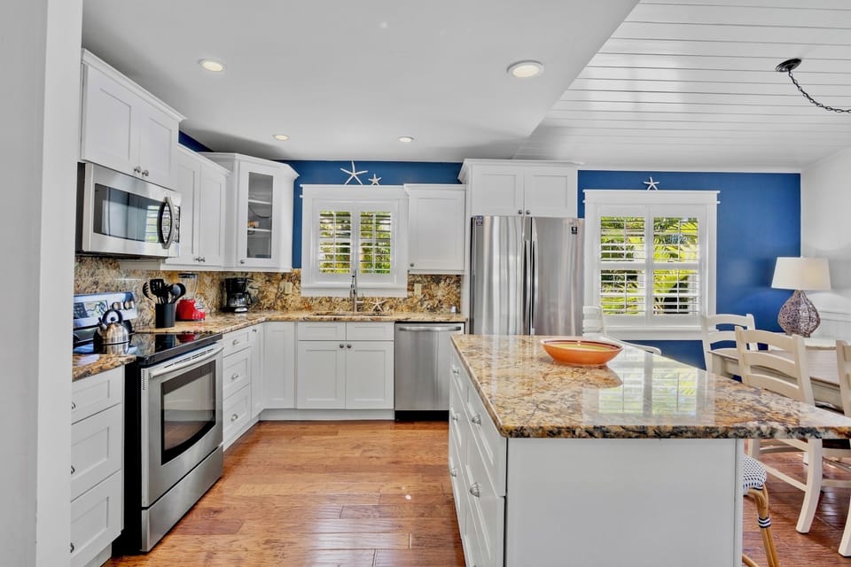 Fully equipped kitchen