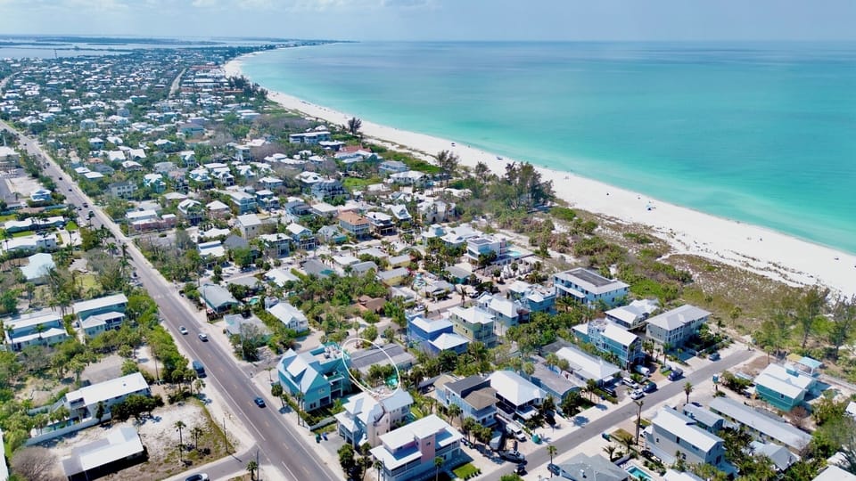 Sugar Plum Beach East by Anna Maria Vacations