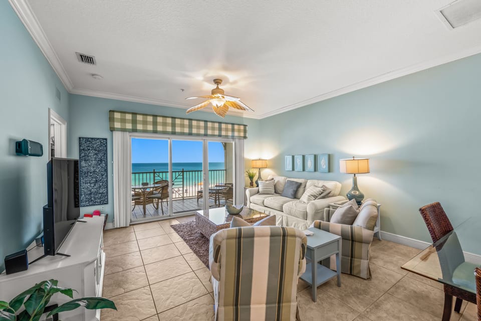 Living Area - Gulf Views