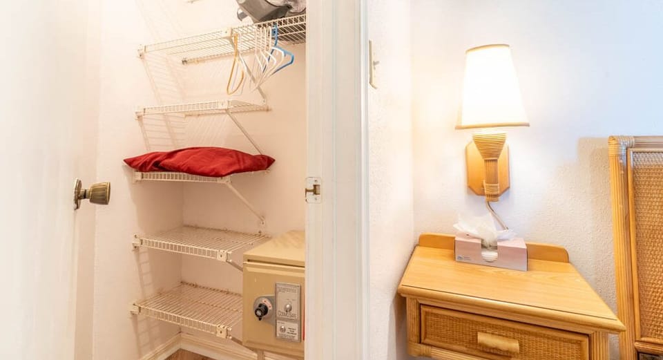 Large closet with room for your belongings and luggage