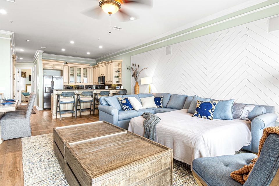 Living room with pull out sofa.