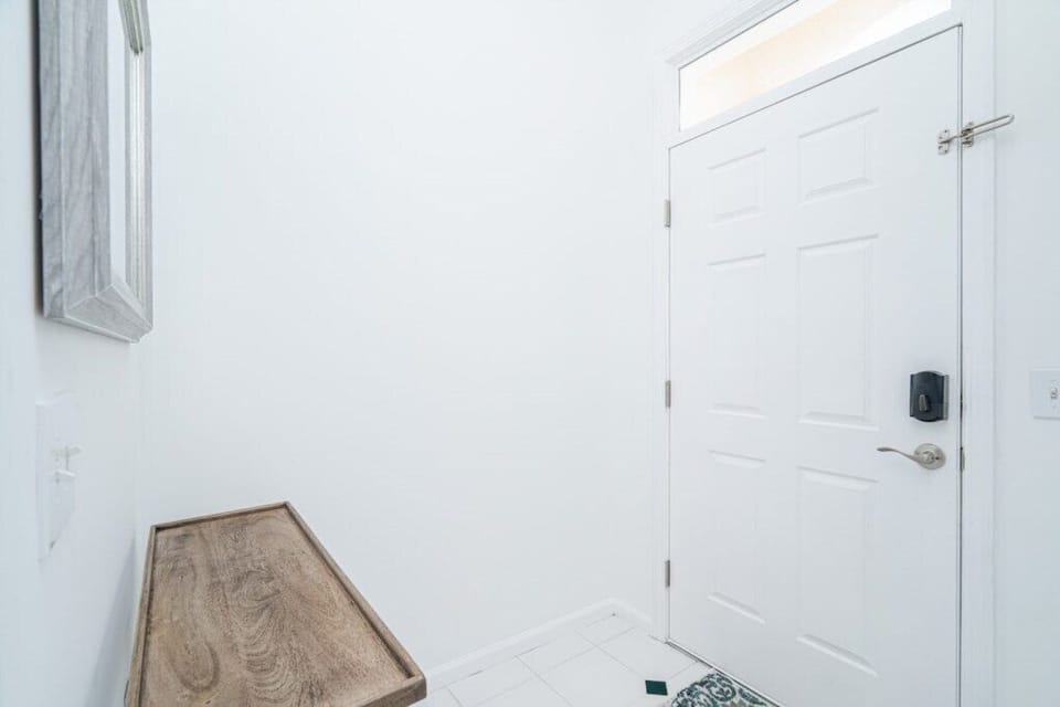 Entrance / Foyer