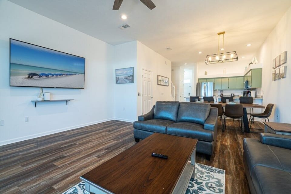 Living Room - 75" TV - Leather Sofa set ; open floor plan
