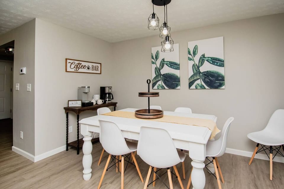 A bright and welcoming space that’s perfect for entertaining or simply relaxing with loved ones.