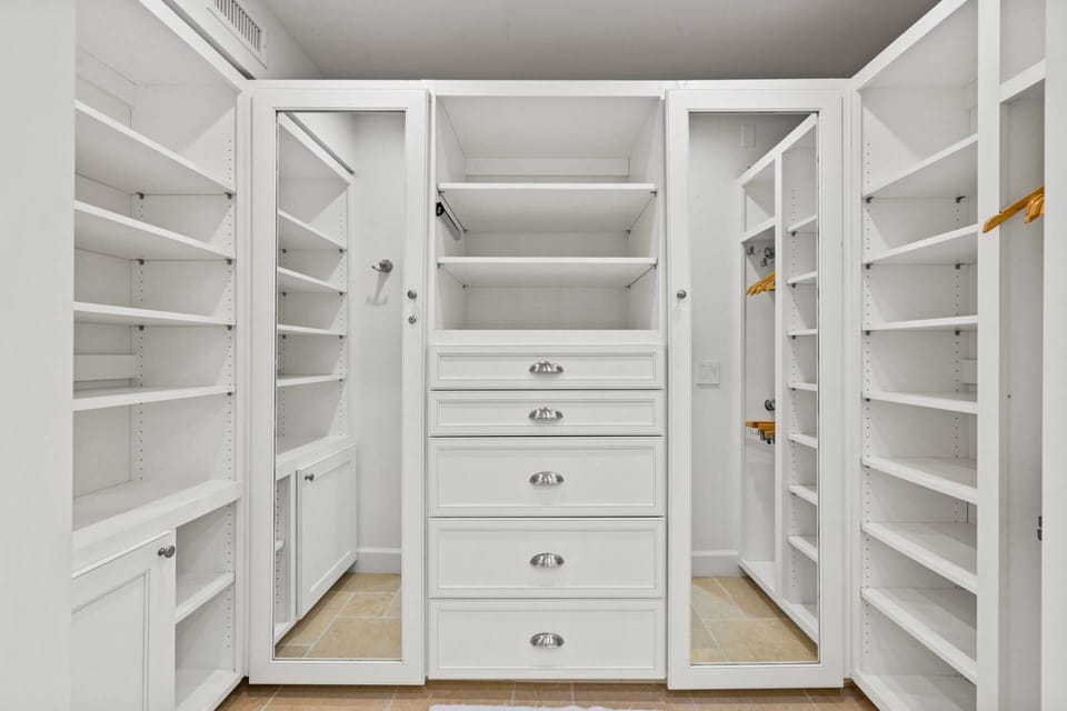 Large Walk-in Closet