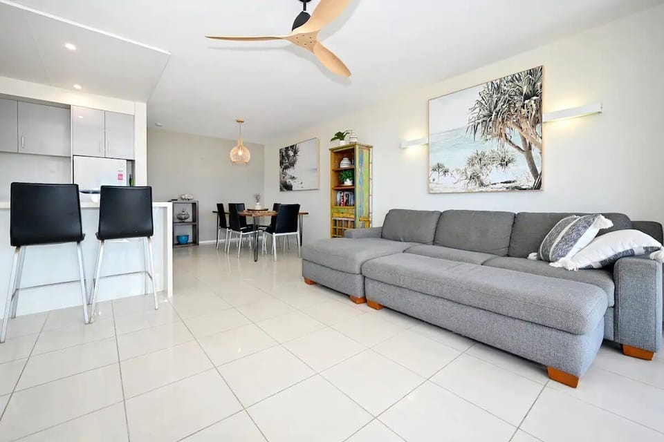 Spacious, airy, comfortable lounge and yes with STUNNING ocean views