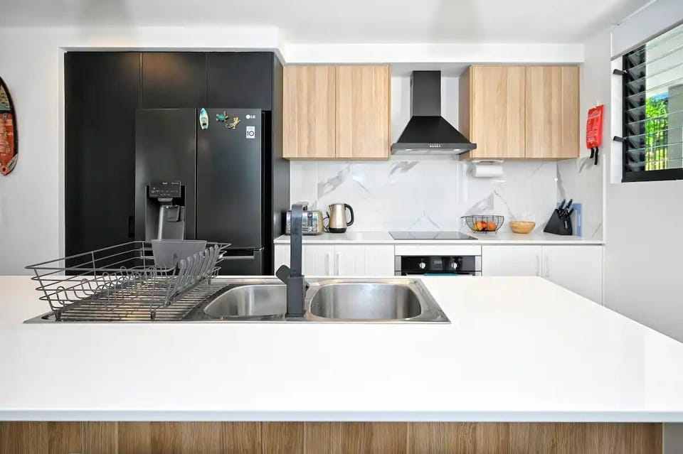 A modern, spacious & well appointed kitchen