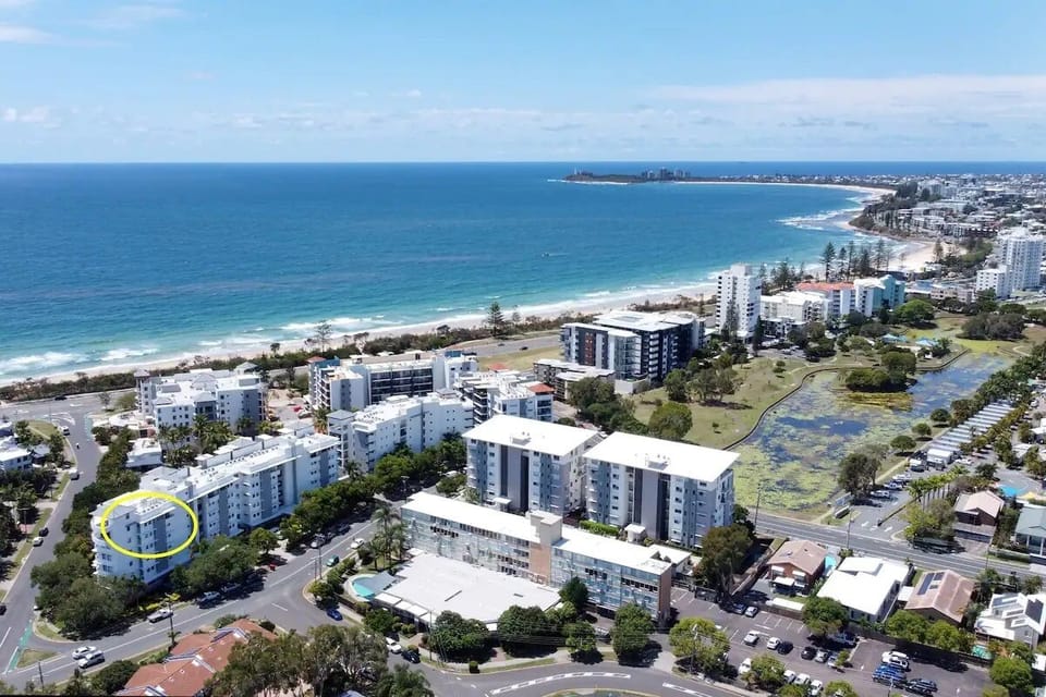 Not only next to the beach, but with all resort facilities of pools, gym, pool side BBQ's
