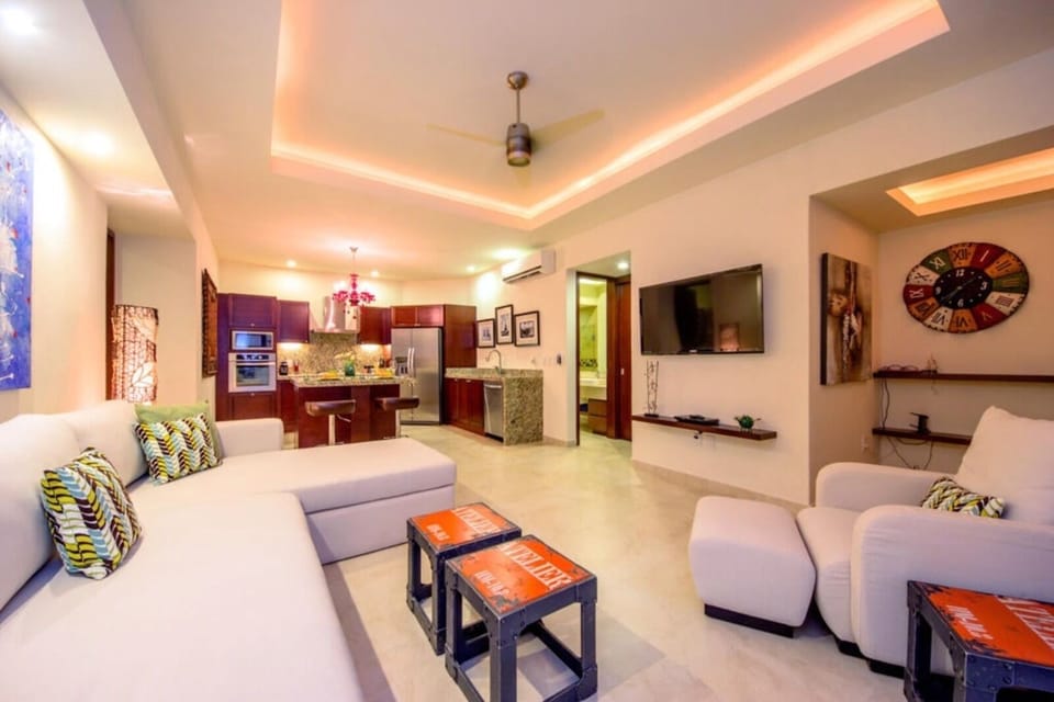 Condo - Image 3