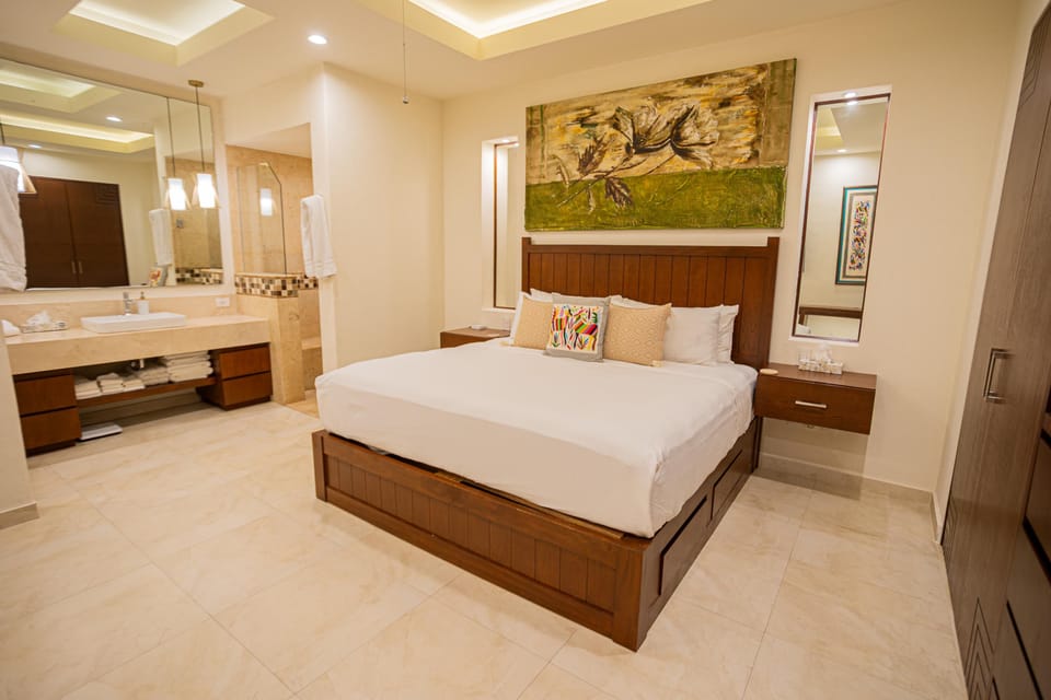 Condo - Image 3