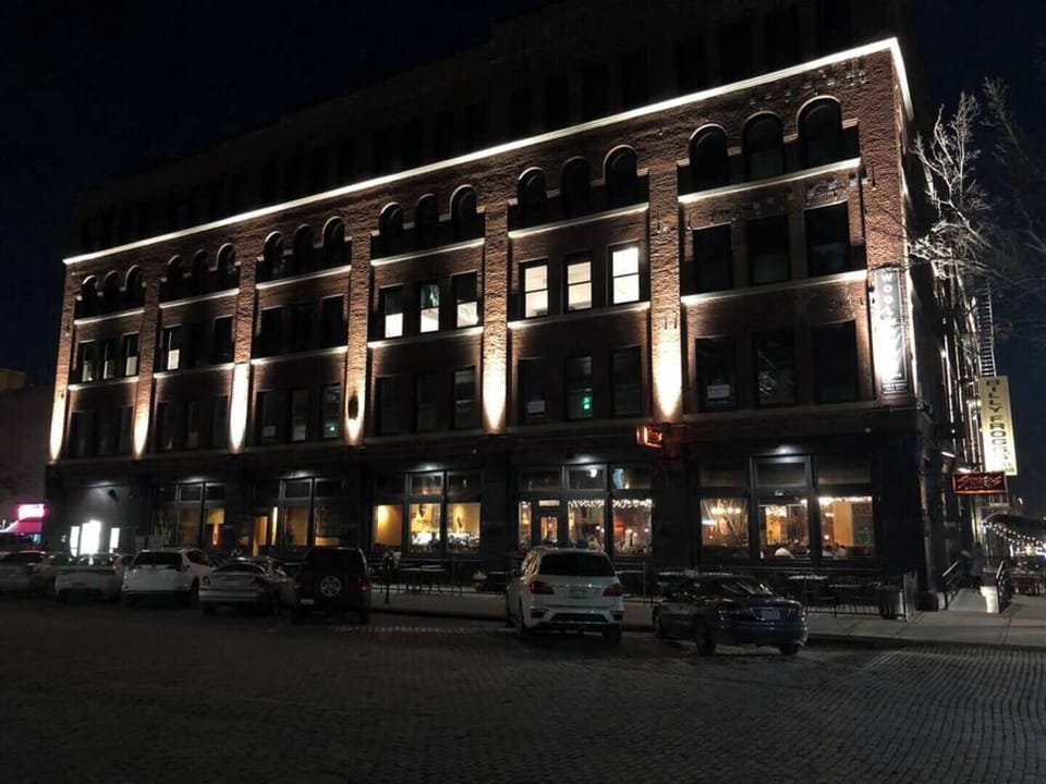The Woolworth at night