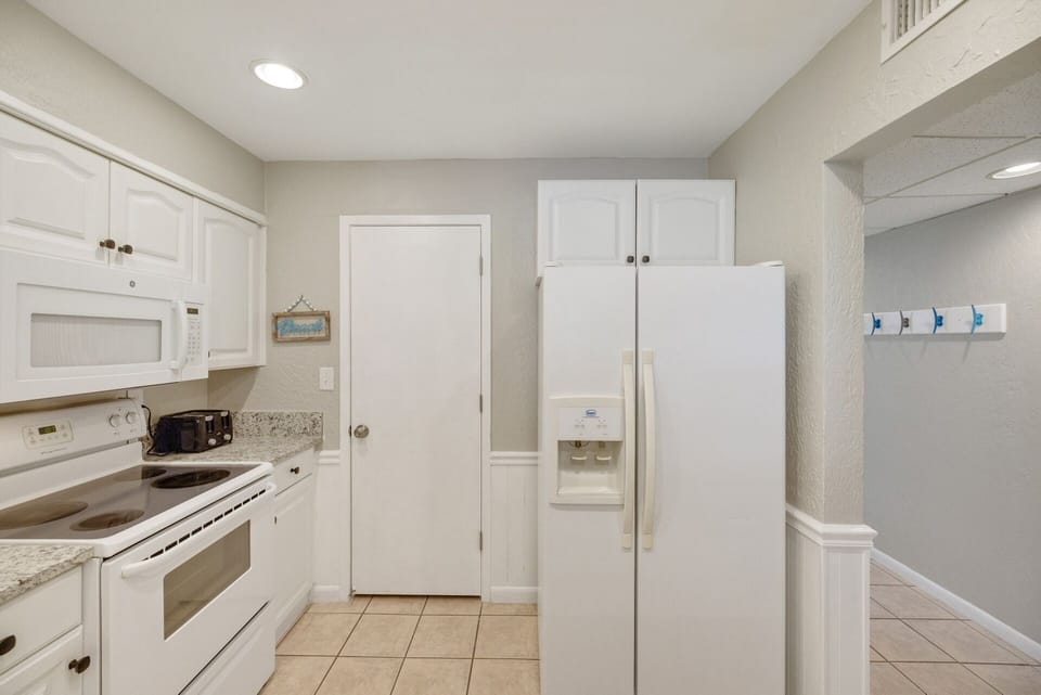 Kitchen with full sized appliances