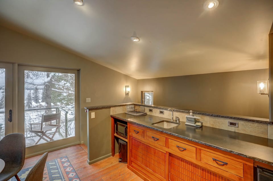Kitchenette with mini fridge & microwave