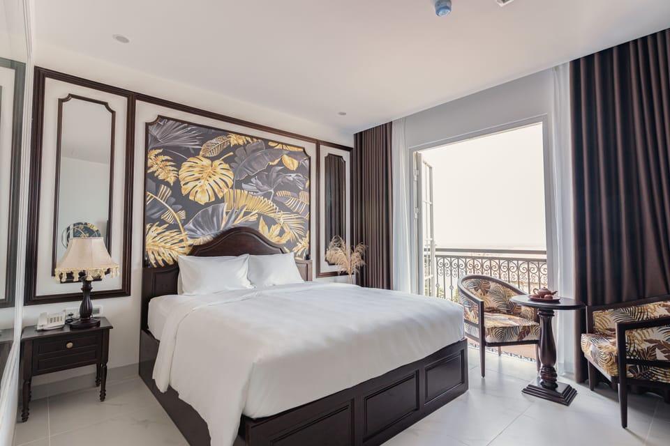 Deluxe Double Room | Beach/ocean view