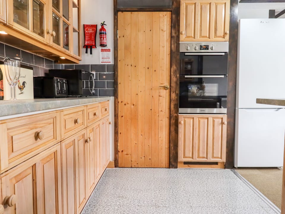 Fridge, dishwasher, electric kettle, toaster