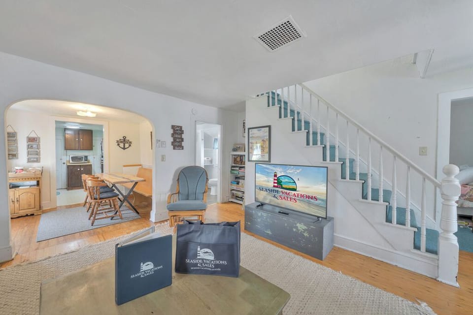 Flat Screen Streaming TV - perfect for Movie Night.