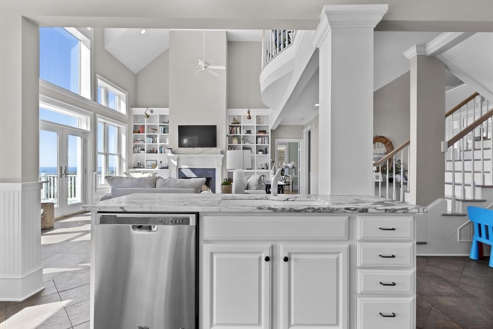 House, 4 Bedrooms | Private kitchen | Fridge, oven, coffee/tea maker, toaster