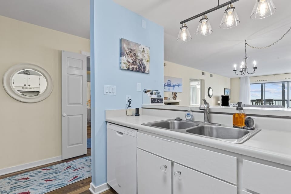 Condo, 2 Bedrooms | Private kitchen | Coffee/tea maker, fridge, oven, toaster