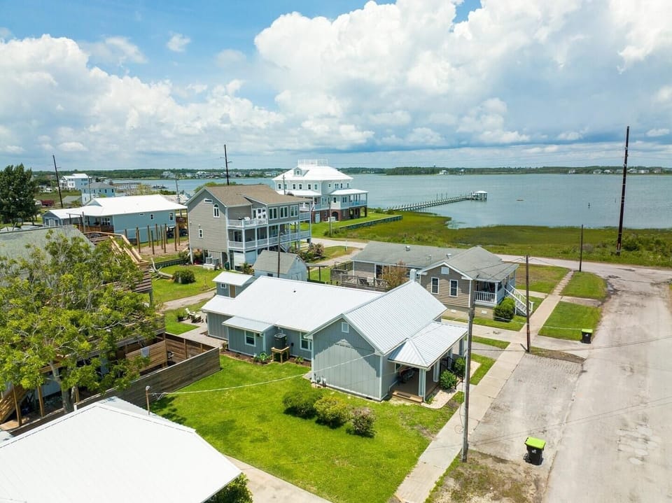 House, 2 Bedrooms | Aerial view