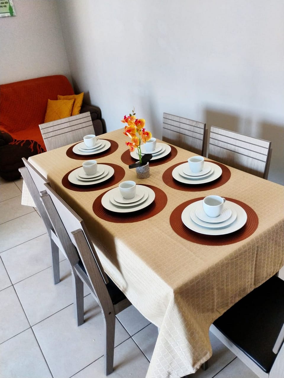 Comfort Apartment, Pool Access | Dining room