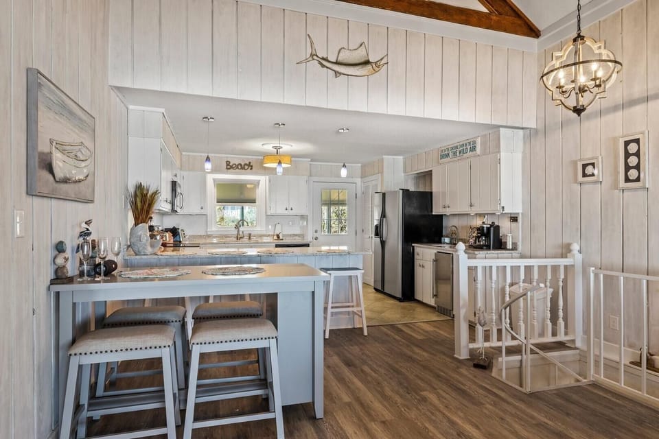 House, 5 Bedrooms | Dining room