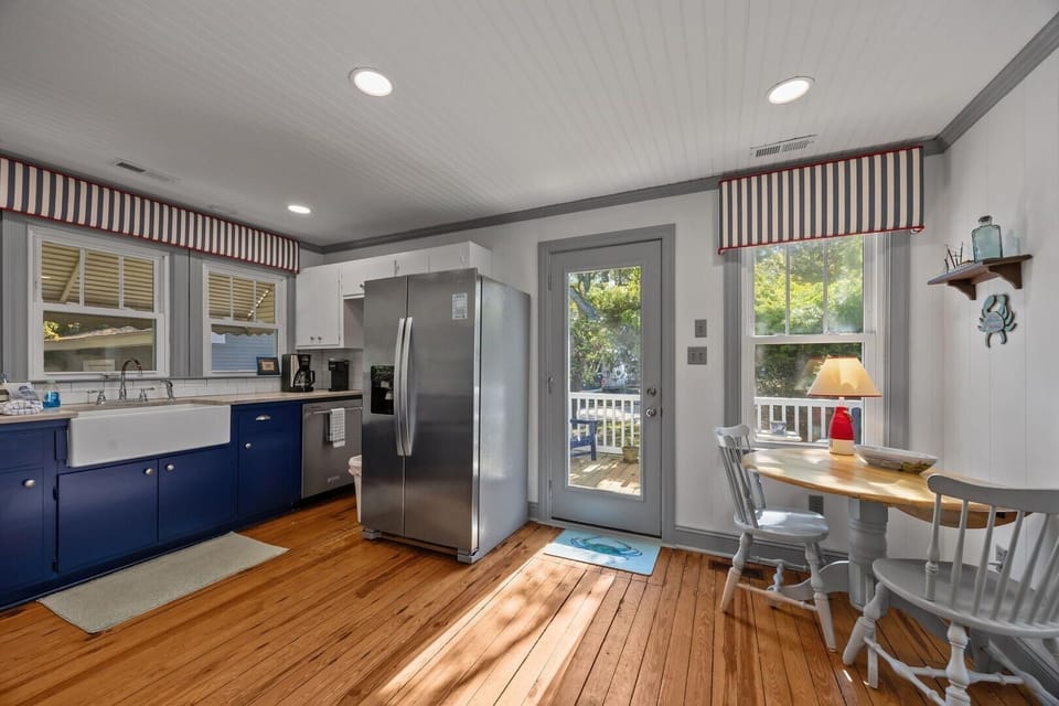 House, 3 Bedrooms | Private kitchen | Fridge, oven, coffee/tea maker, toaster