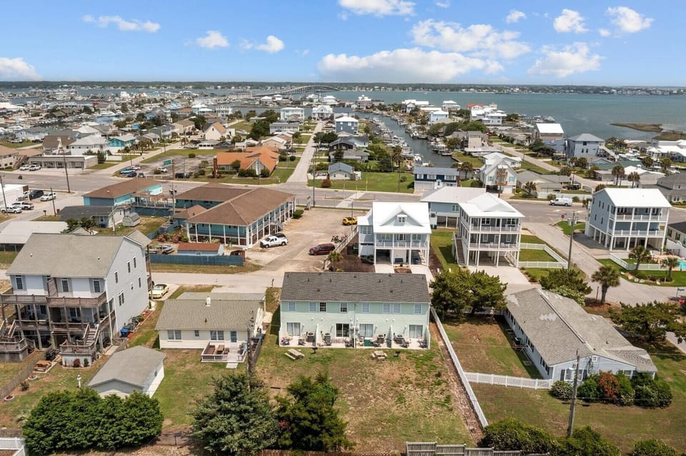 Condo, 2 Bedrooms | Aerial view