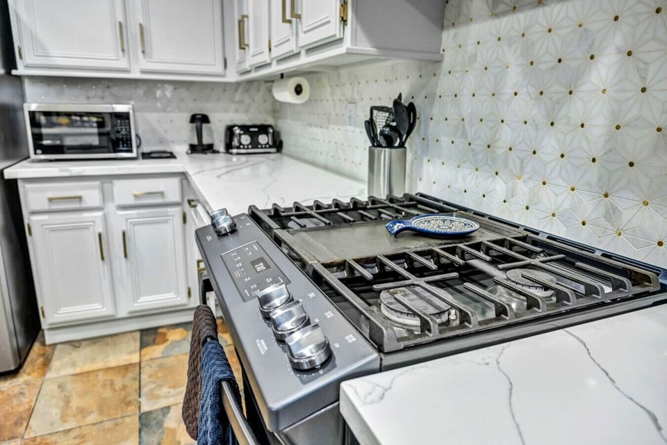Kitchen is fully stocked with kitchen instruments to create your favorite dish